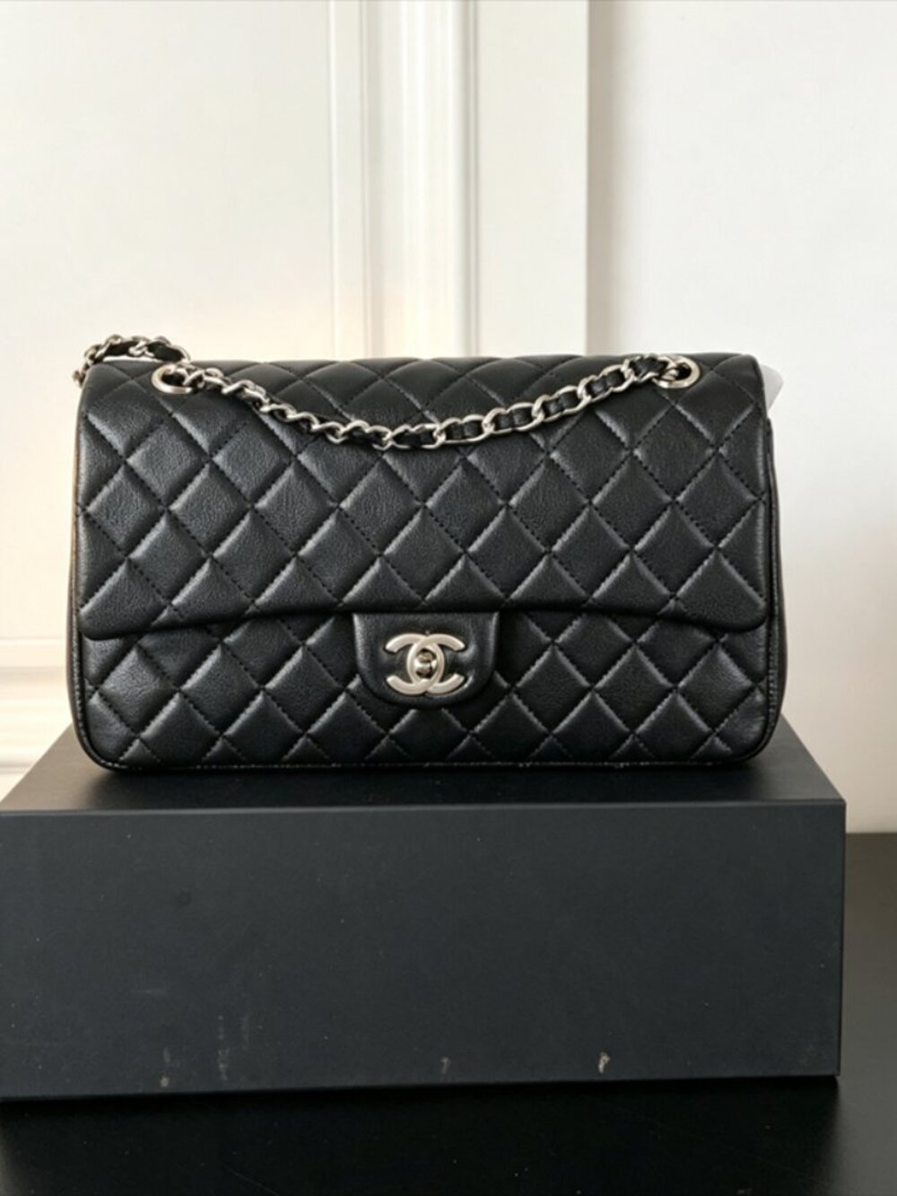 ✨Chanel Black Bag✨